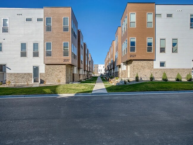 Building Photo - 3635 Harvest Time Ln