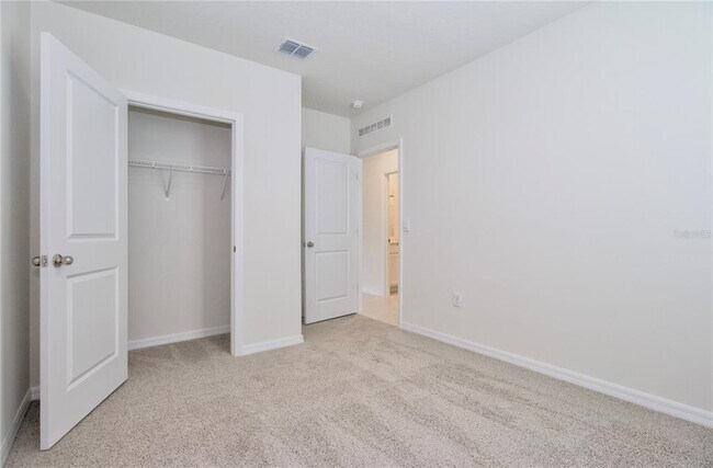 Building Photo - 3302 Pine Lily Ave