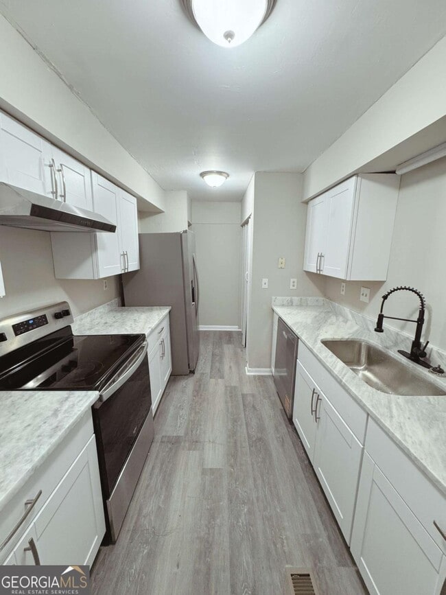 Building Photo - 2525 Terrace Trail