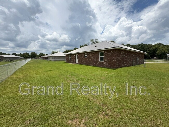 Building Photo - 4013 Brittany Ln