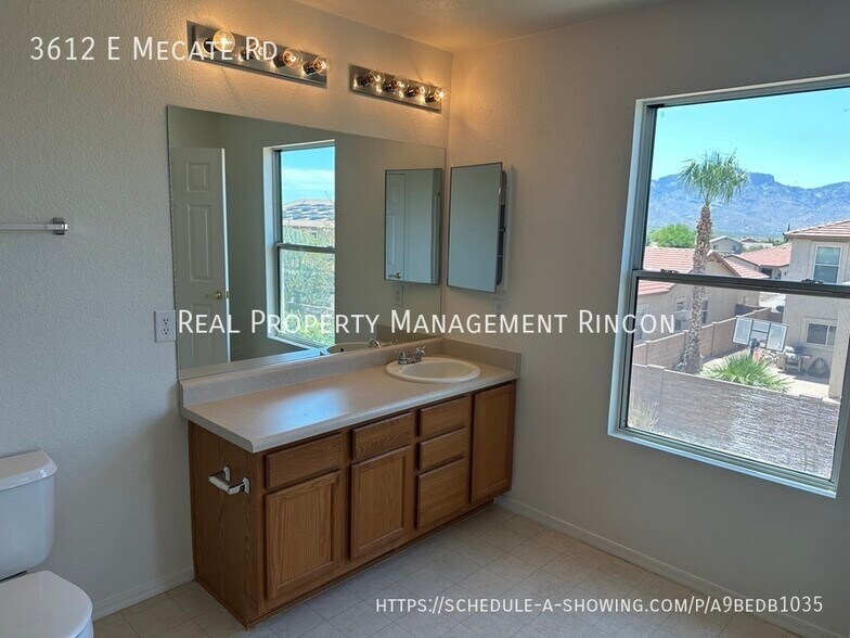 Building Photo - 3612 E Mecate Rd