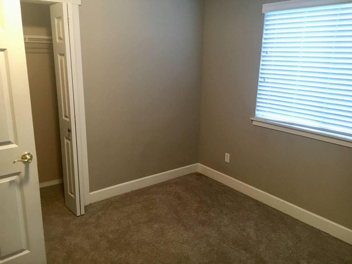Large Bedrooms - 8906 Corliss Ave N