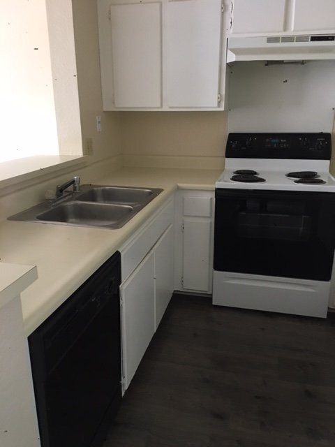Building Photo - 3520 Lebon Dr