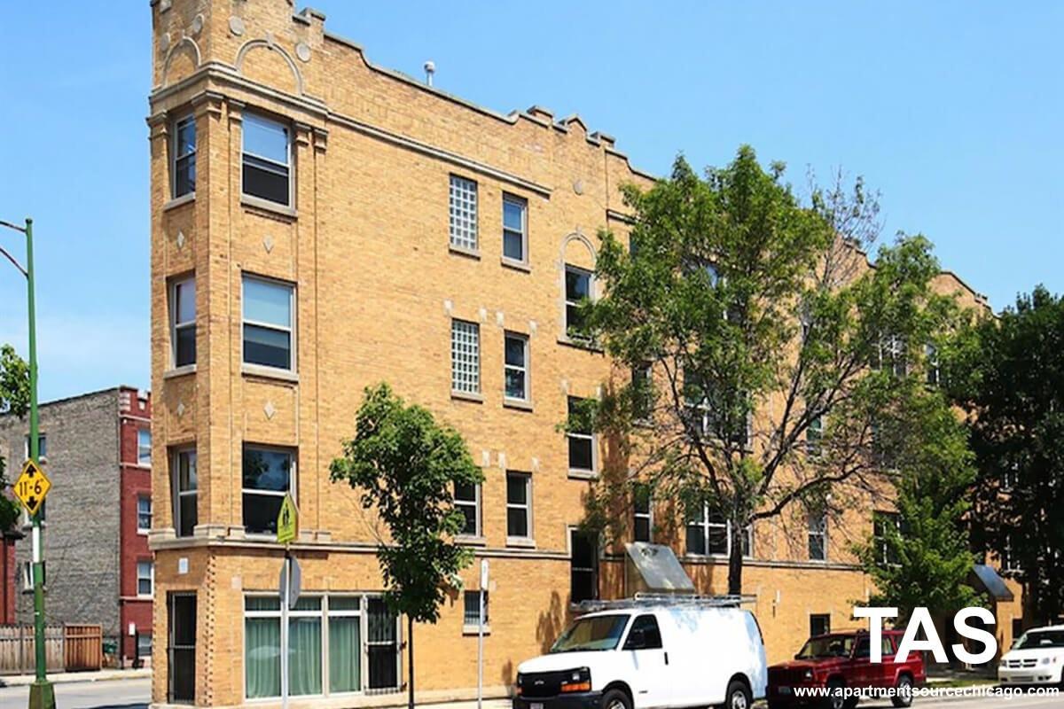 Building Photo - 7225 N Rogers Ave