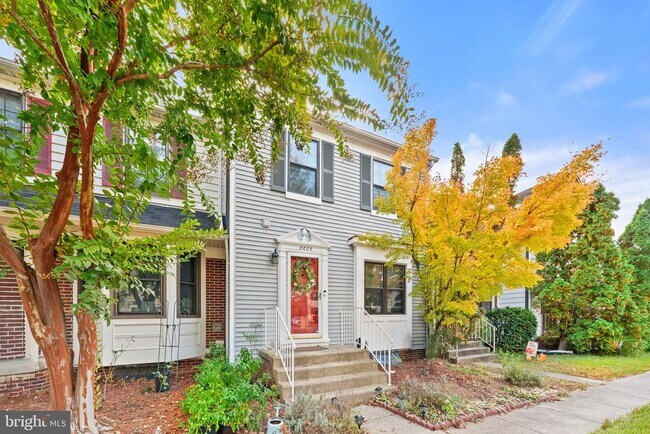 Building Photo - 8605 Western Oak Dr