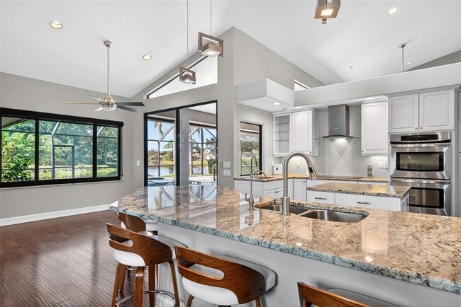 Building Photo - 8455 Woodbriar Dr