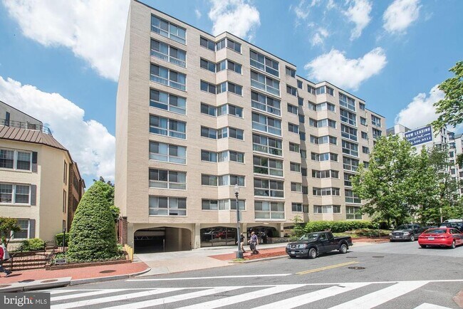 Primary Photo - 922 24th St NW