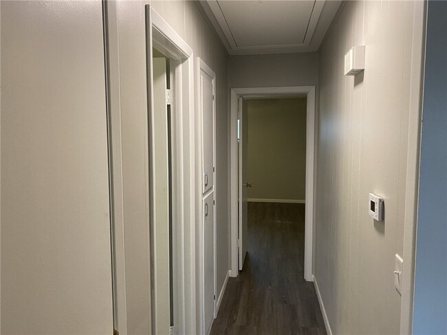 Building Photo - 14901 Dutchmans Dr