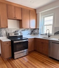 Building Photo - 8 Dawes St