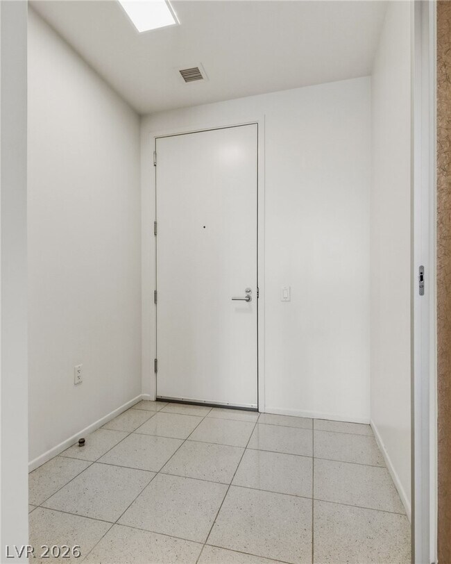 Building Photo - 3726 S Las Vegas Blvd