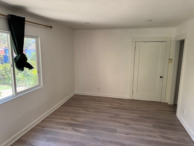 Building Photo - 8571 Rugby Dr