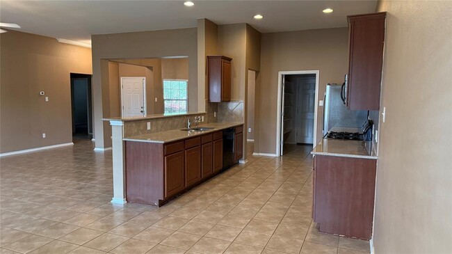 Building Photo - 354 Camelia Pkwy