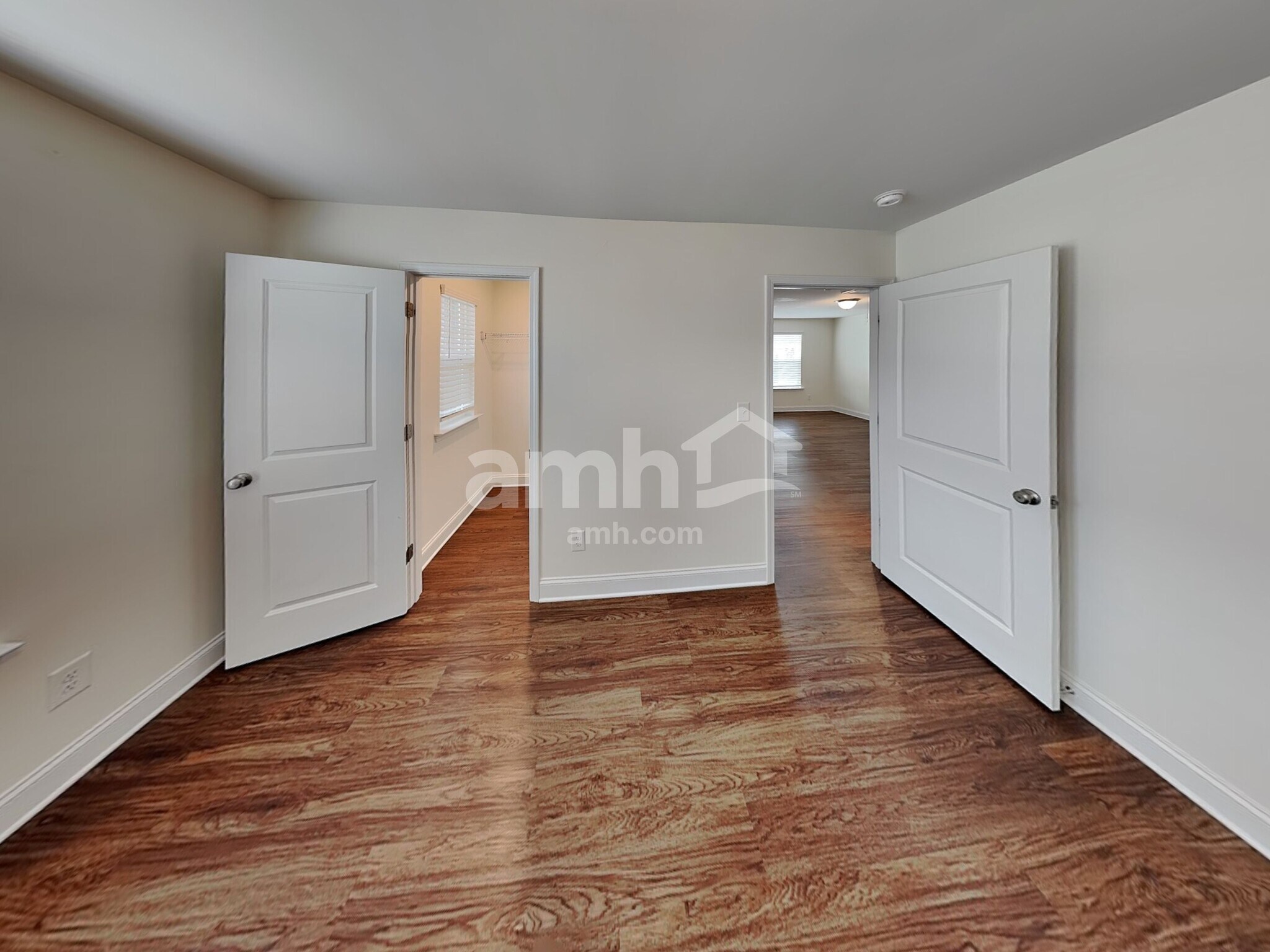 Building Photo - 427 Catawba St
