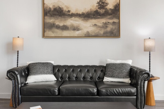 Building Photo - 5820 1/2 Cameron Rd