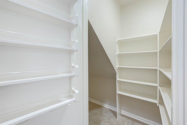 Building Photo - 4603 Camden Brook Ln