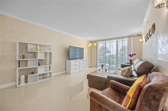 Building Photo - 3001 S Ocean Dr