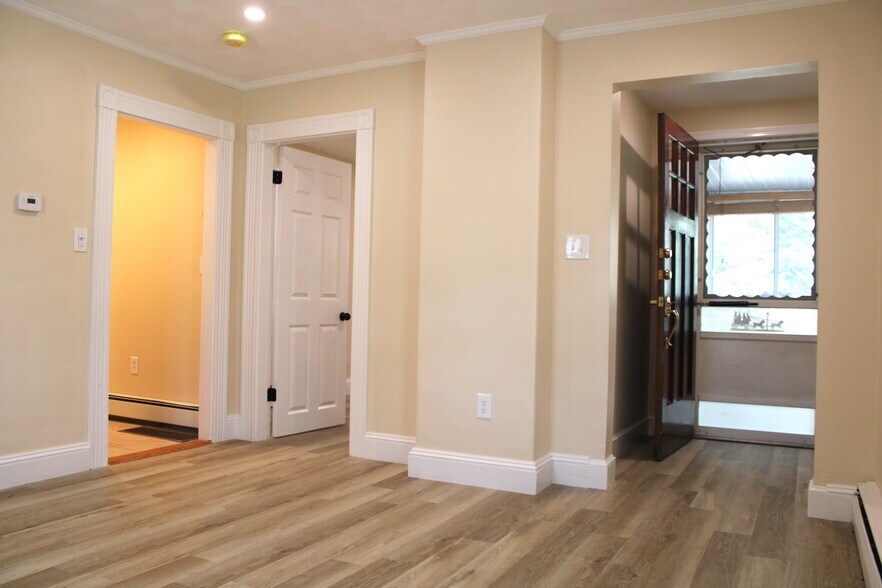 Building Photo - 11 Central Ave