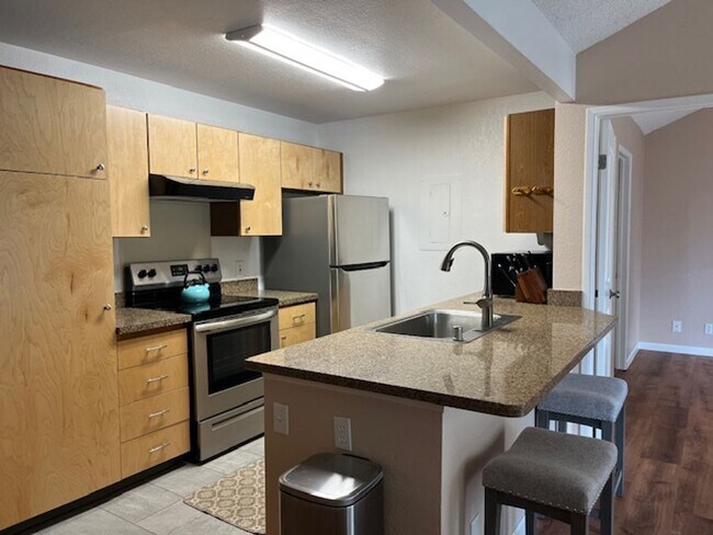 Building Photo - Fully Upgraded and Private 2 Bedroom / 2 Bath Condo