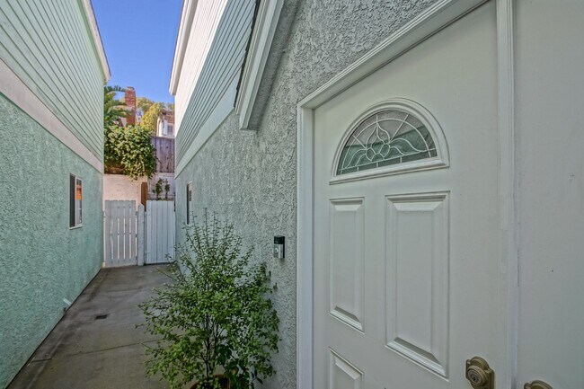Building Photo - BEAUTIFULLY REMODELED, HIGH-END REDONDO HILLS HOME W/ AMAZING GREAT ROOM LIVING SPACE, 2 BALCONIE...