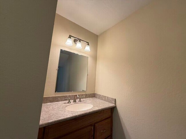 Building Photo - Updated 4BD/2.5BA Concord Home Near Parks, Tennis Courts, Community Amenities