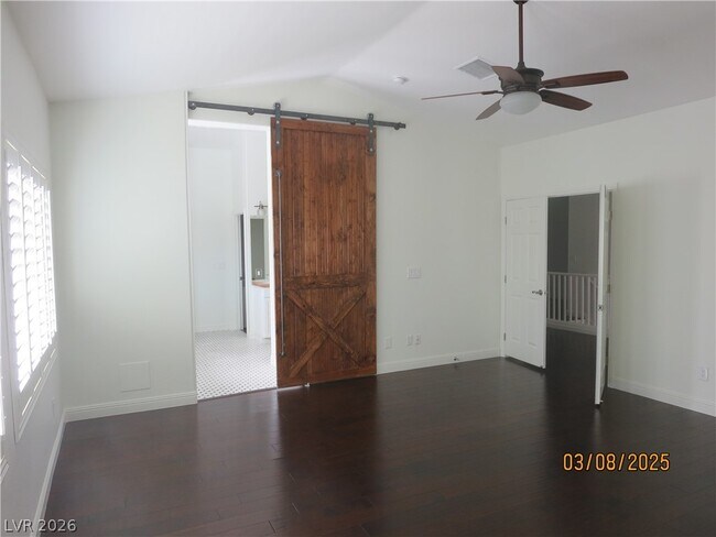 Building Photo - 499 Holly Hunt St