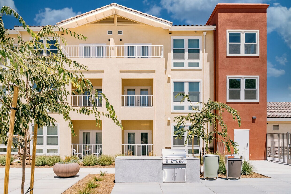 Descubrir 60+ imagen twin oaks senior residence oakley ca