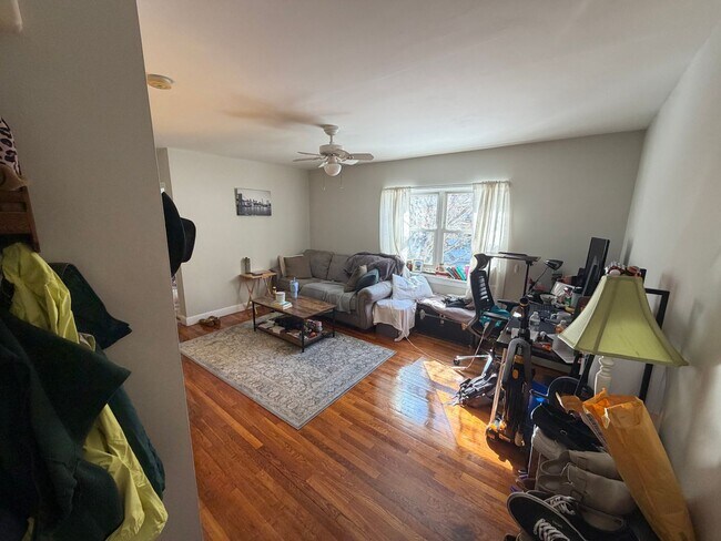 Building Photo - 59 Selkirk Rd
