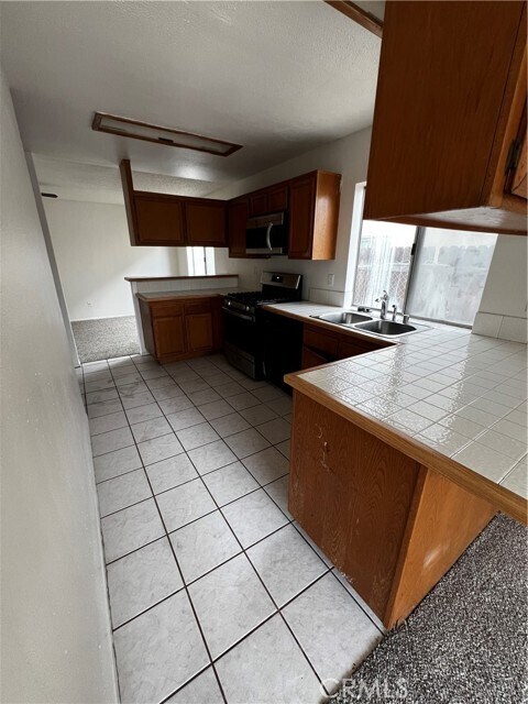 Building Photo - 1195 Bautista Ln