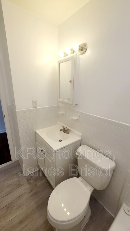 Building Photo - 2659 Wayside Dr