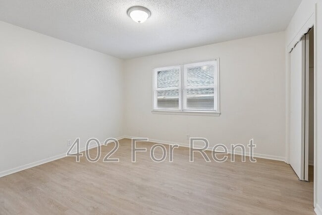 Building Photo - 1056 S 29th St