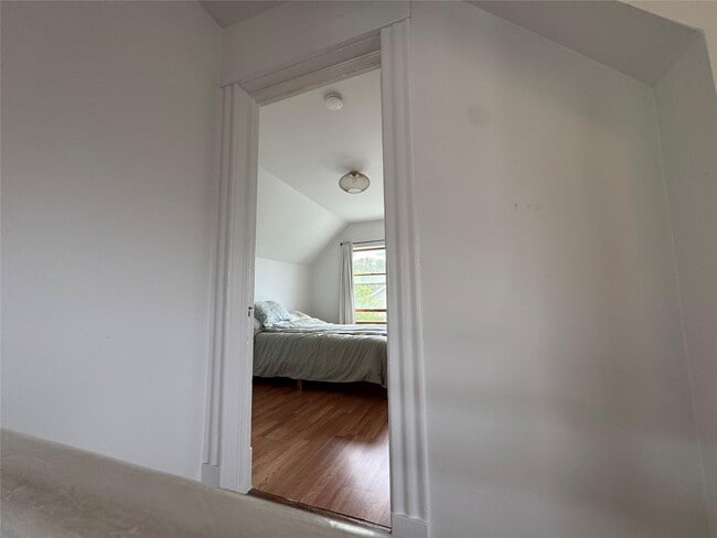 Building Photo - 12 Villard Ave