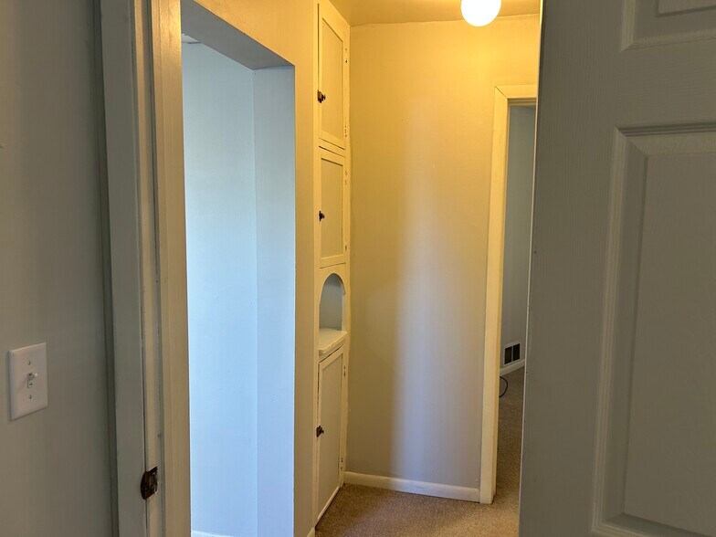 Hall Cabinets - 203 Annapolis St W