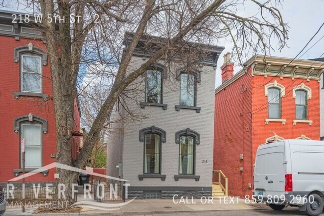 Building Photo - 218 W 5th St