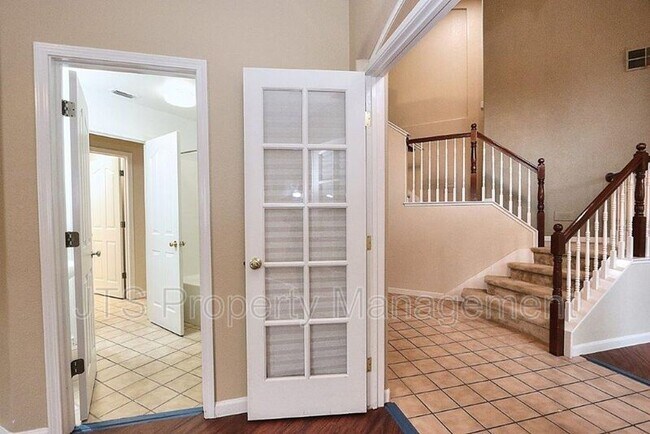 Building Photo - 3240 Big Bear Dr