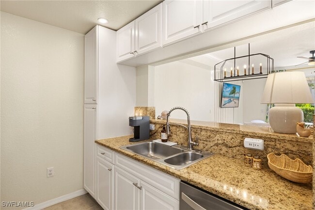 Building Photo - 8560 Violeta St