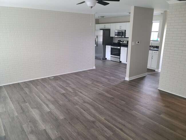 Building Photo - 2 Bed 1 Bath Rancher-Chesterfield -Courthouse Rd/Providence Rd Area