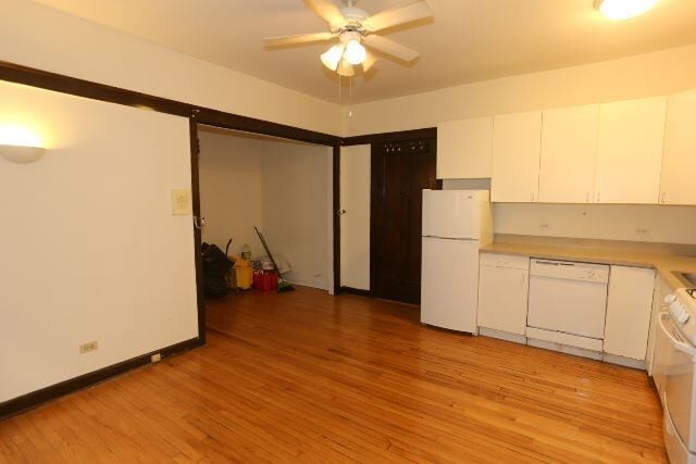 Building Photo - 821 W Waveland Ave