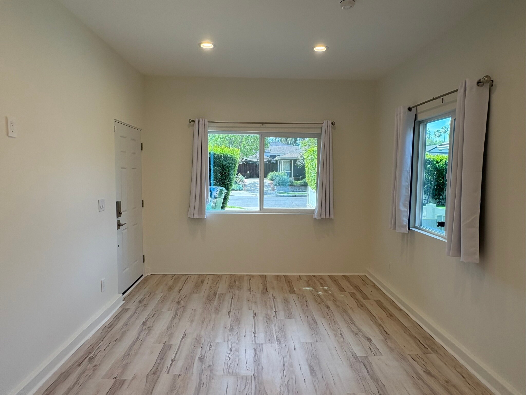 Building Photo - 22119 San Miguel St