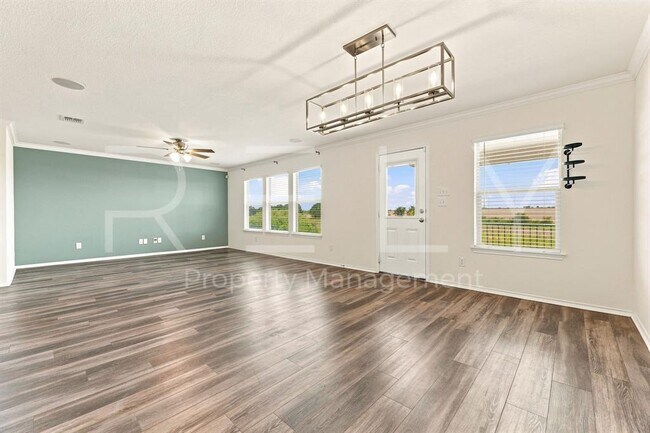 Building Photo - 521 Colonel McNally Cv