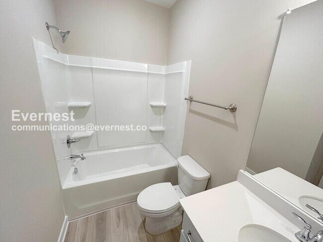 Building Photo - 49 River Birch Ln