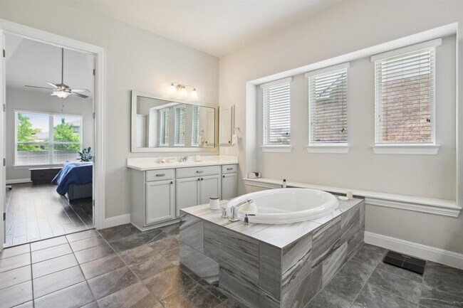 Building Photo - 5837 Toscana Trace
