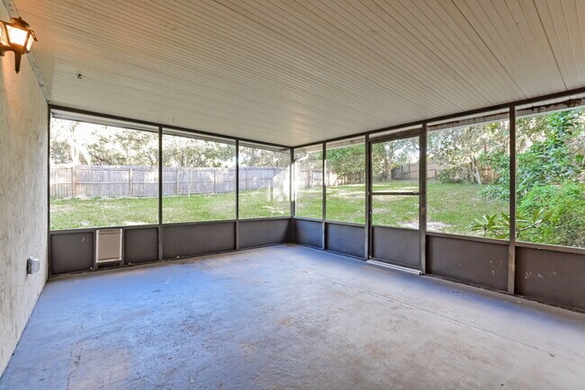 Building Photo - 9360 Toby Ln