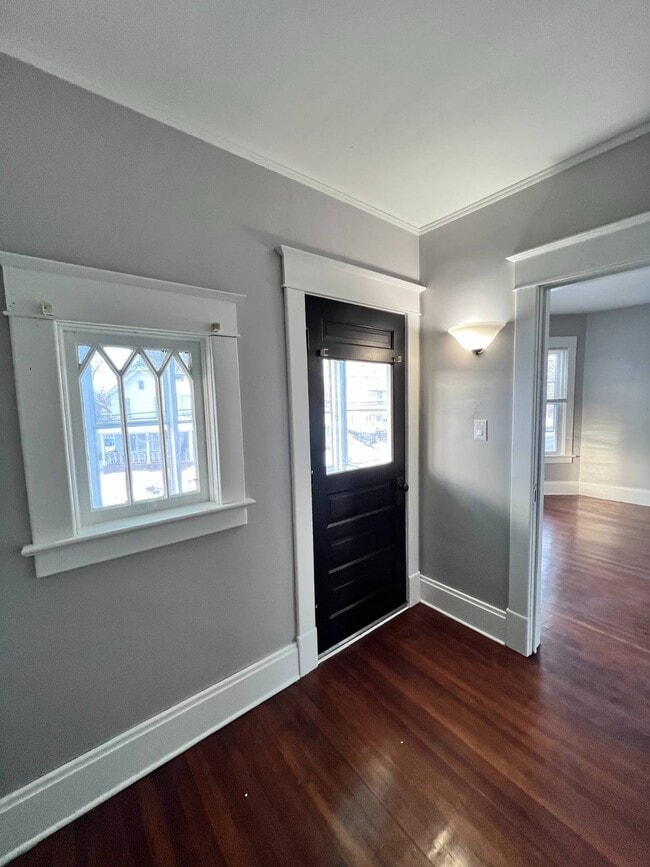 Building Photo - 2036 Guilderland Ave