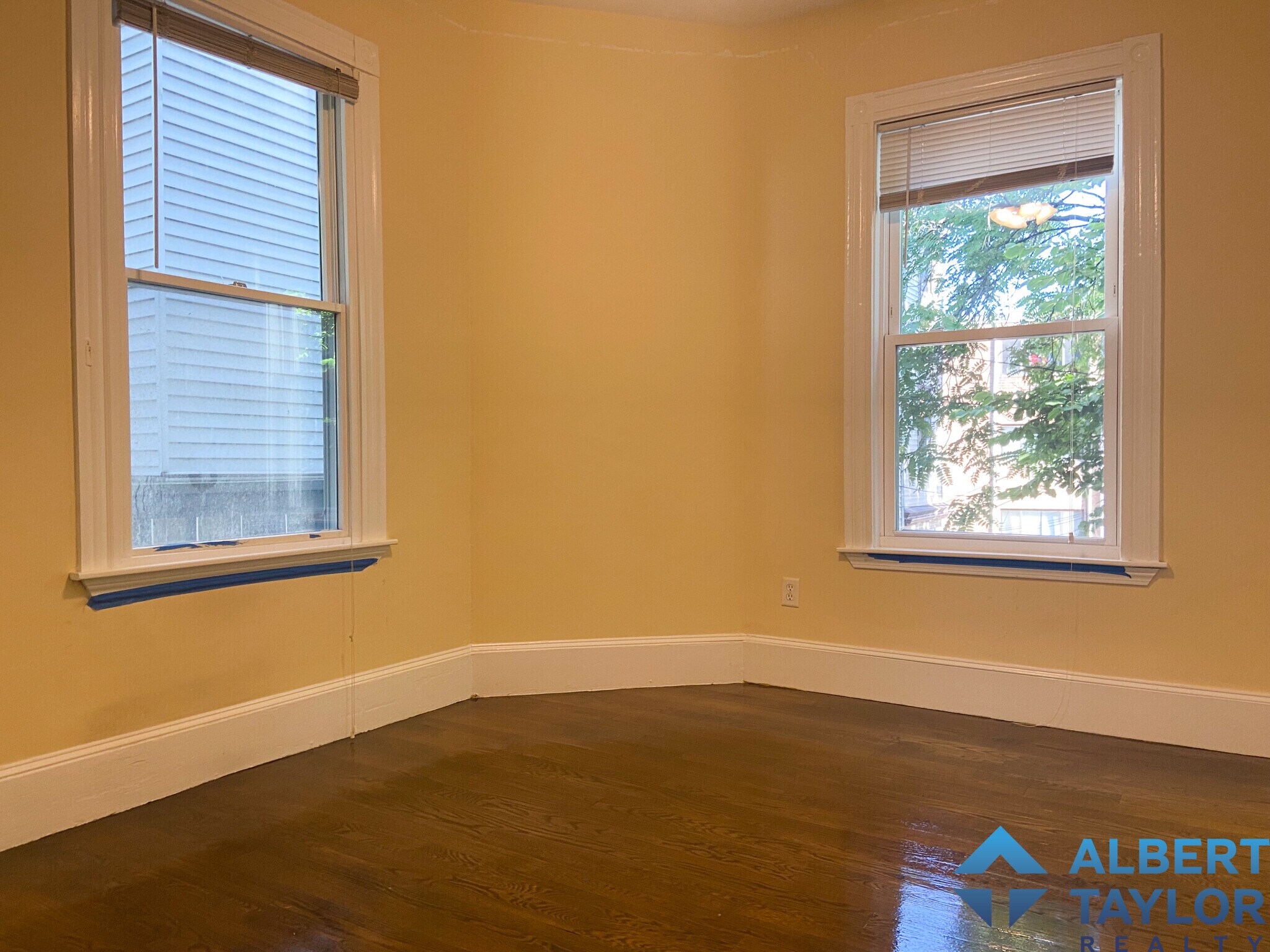 Building Photo - 19 Parker Hill Ave