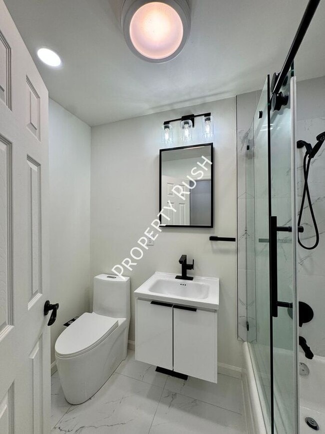 Building Photo - 7339 Brookside Dr