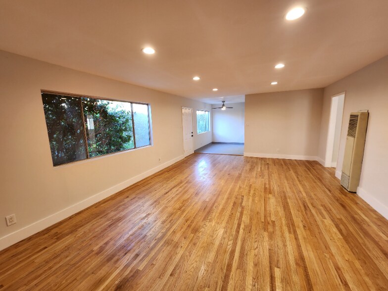 Building Photo - 1442 Stanford St