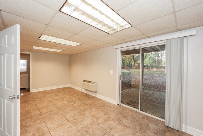 Building Photo - 1216 Gallatin Ct