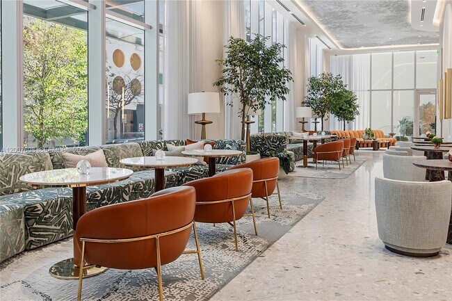 Building Photo - 77 SE 5th St