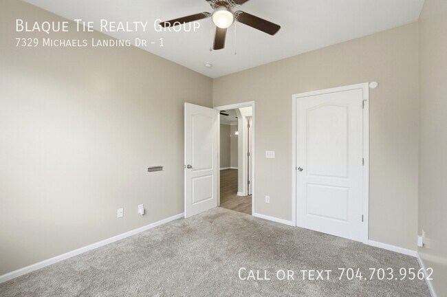 Building Photo - 7329 Michaels Landing Dr