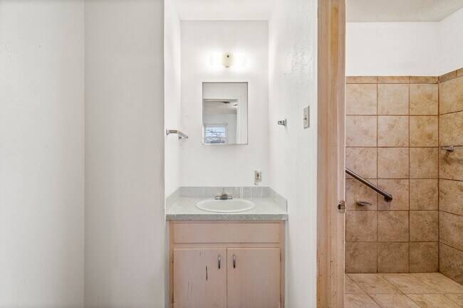 Building Photo - Cozy Home w/ Large Backyard, Minutes from TTU